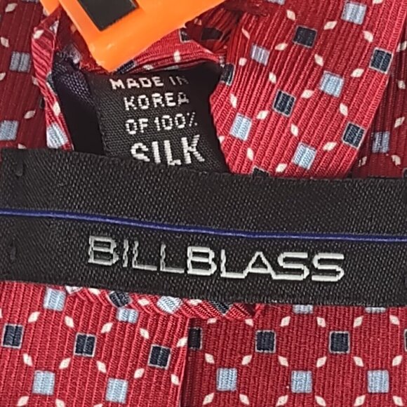 Bill Blass Men's Burgundy, Black, Gray Patterned 100% Silk Necktie - Picture 7 of 7